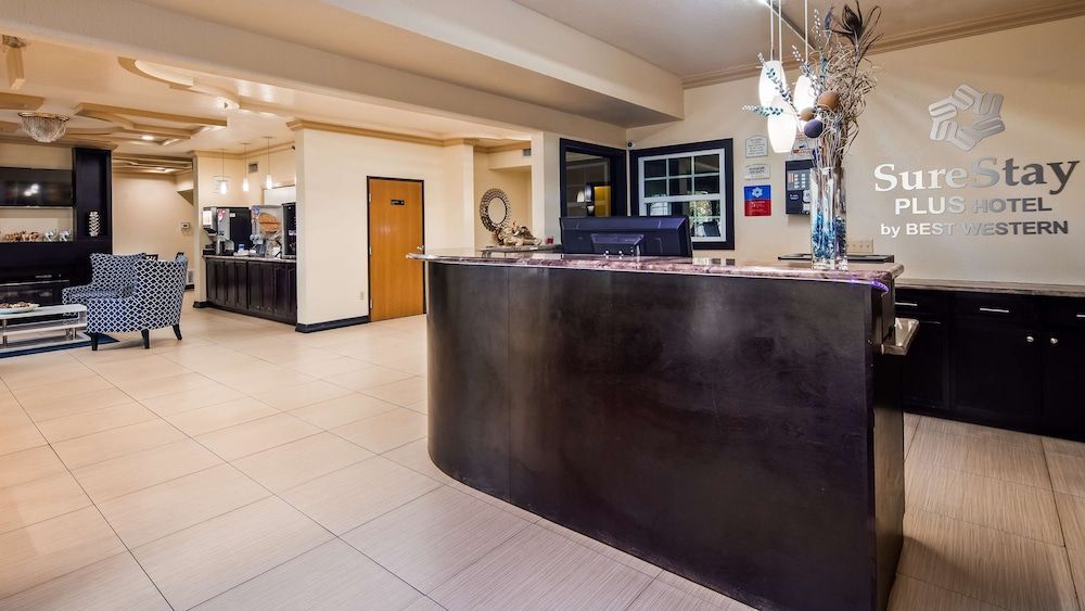 SureStay Plus by Best Western San Antonio Airport 2
