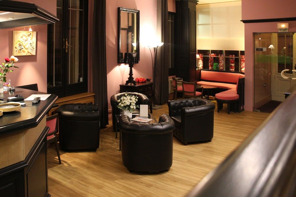 Hotel Roses 2