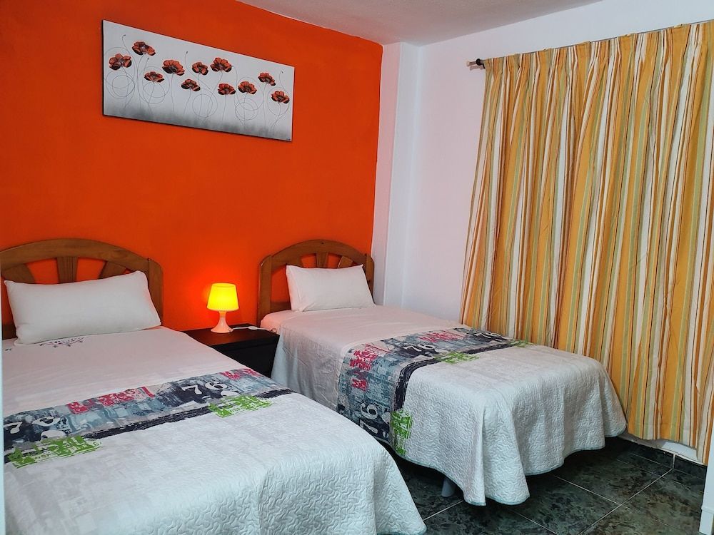 Low Cost Room Plaza de Hierro III 1