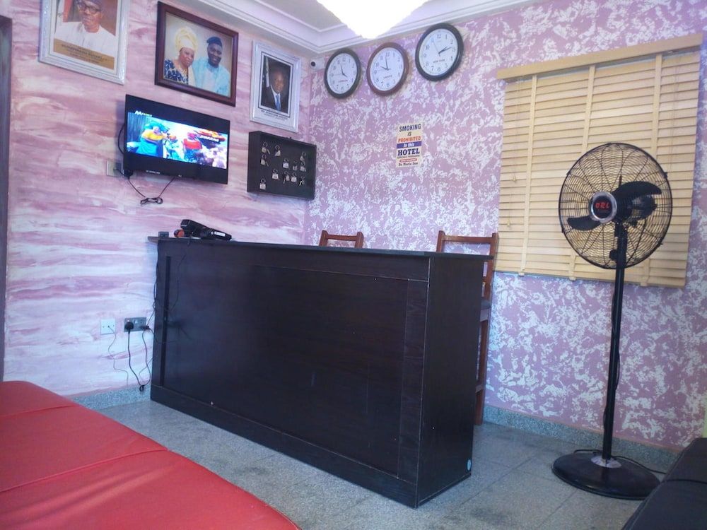 De Maria Inn 2