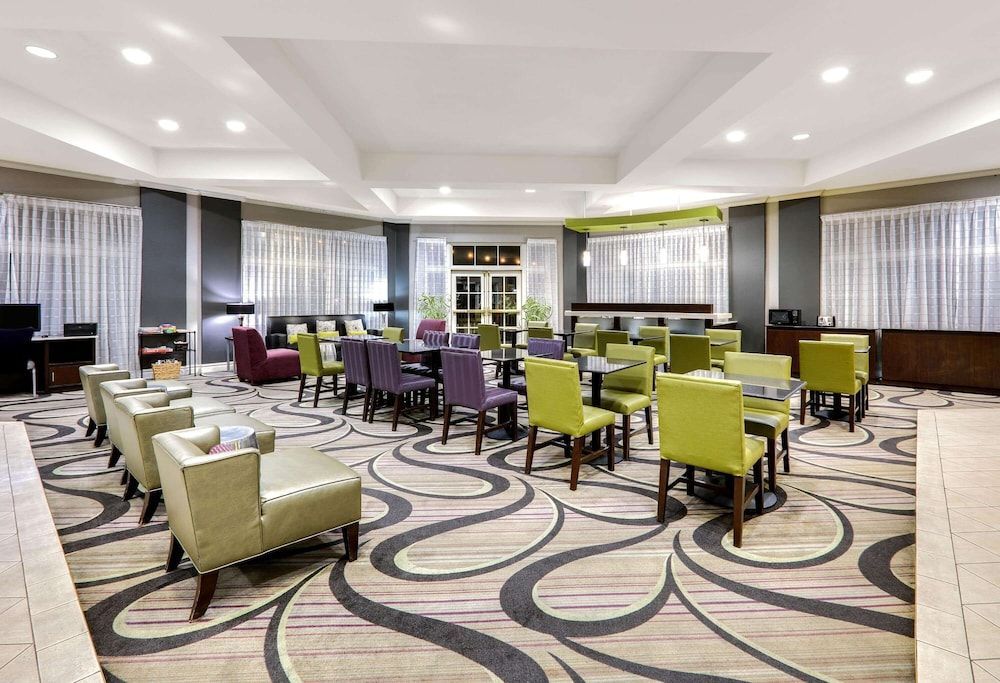 La Quinta by Wyndham Dallas North Central 2