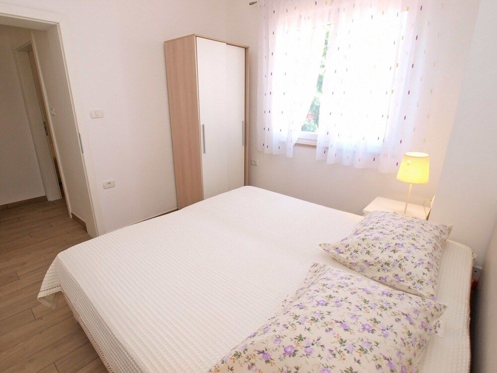 Apartment 1366 2