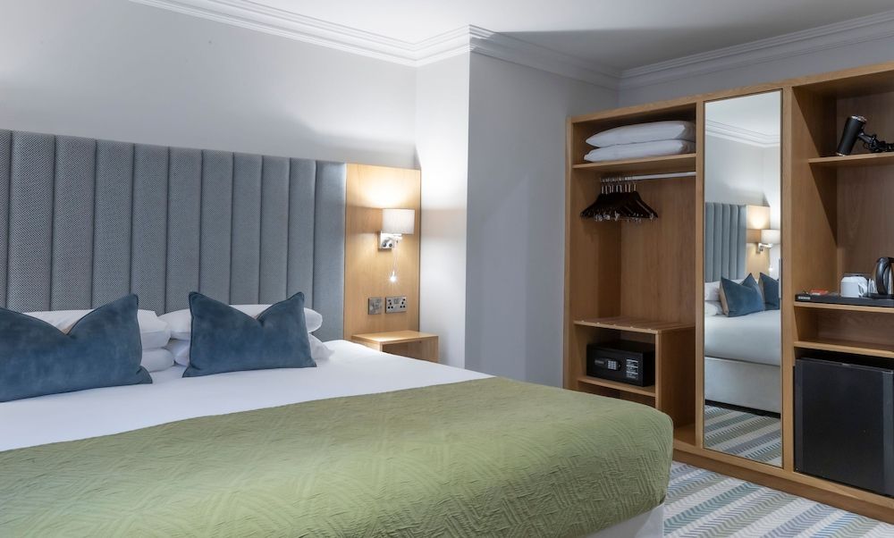 Killarney Heights Hotel 2