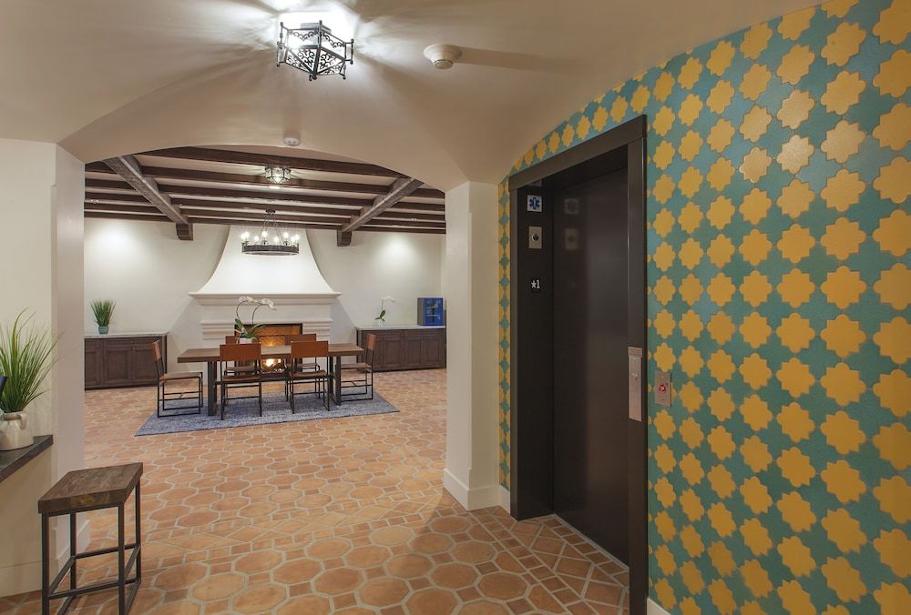 La Playa Inn 2
