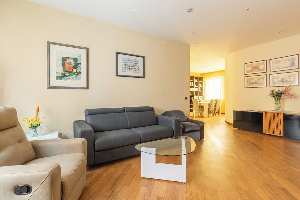 Family Elegant Apartment by Wonderful Italy 1