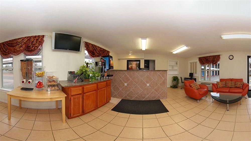 Rodeway Inn University/Downtown 2