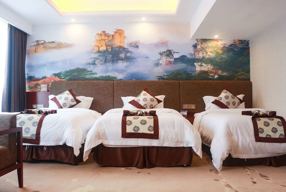 Days Hotel Zhangjiajie 2