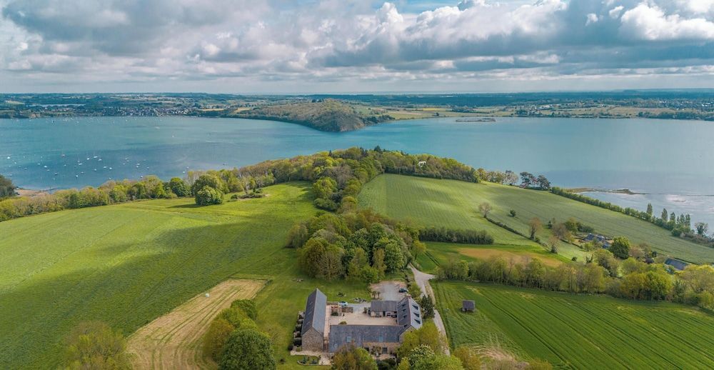 Manoir De Rigourdaine 1