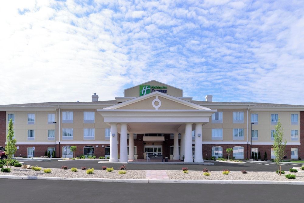 Holiday Inn Express & Suites IRONTON by IHG 1