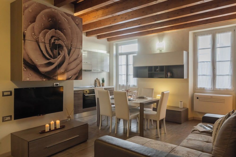 Domus in Como by Rent All Como 1