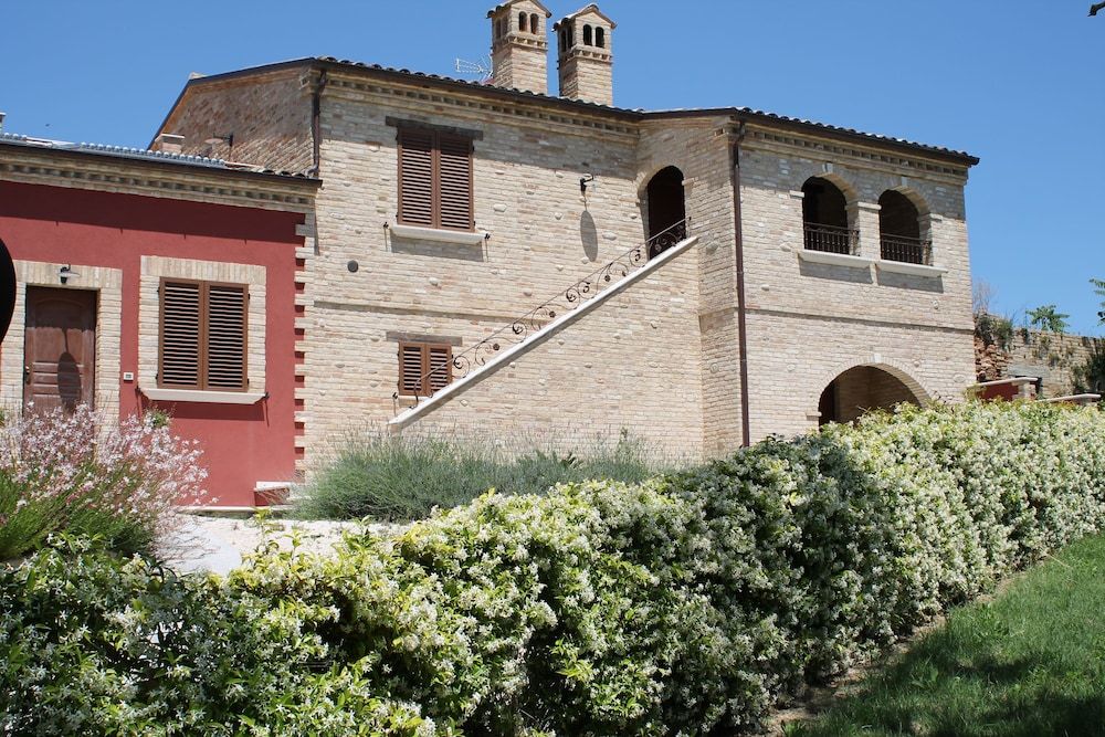 Dimora Rosso Piceno 1