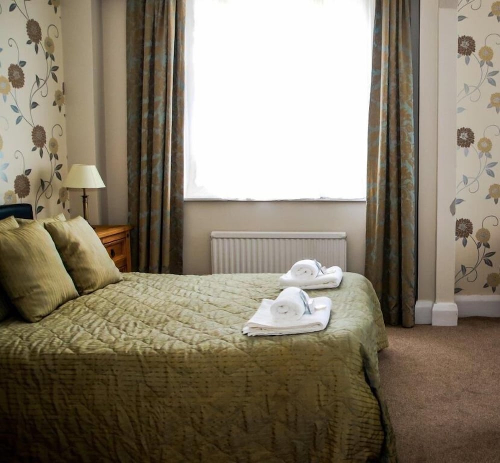 The Cumberland Hotel 2