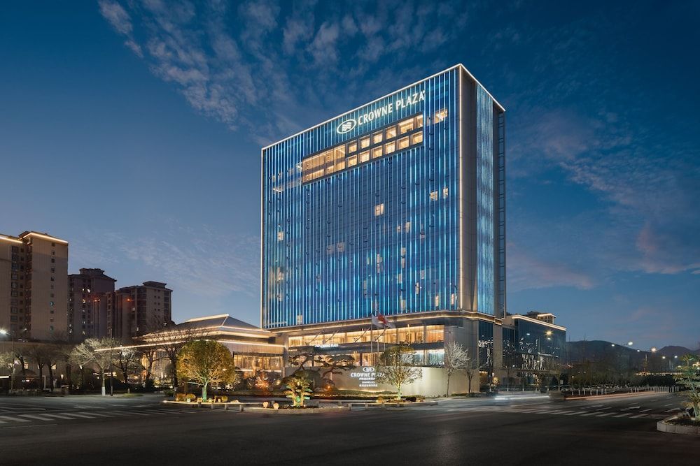 Crowne Plaza Shangluo by IHG 1