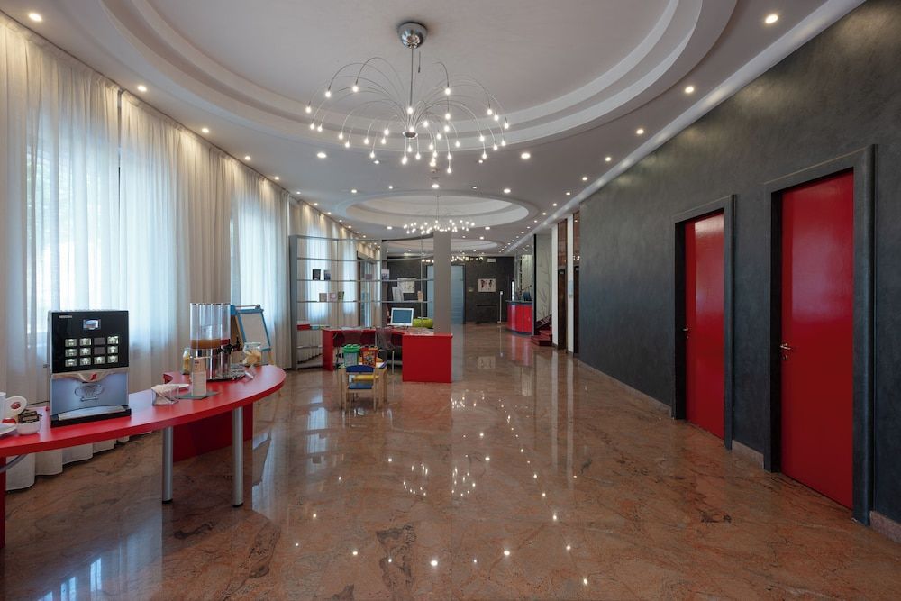 Hotel Toscanini 2