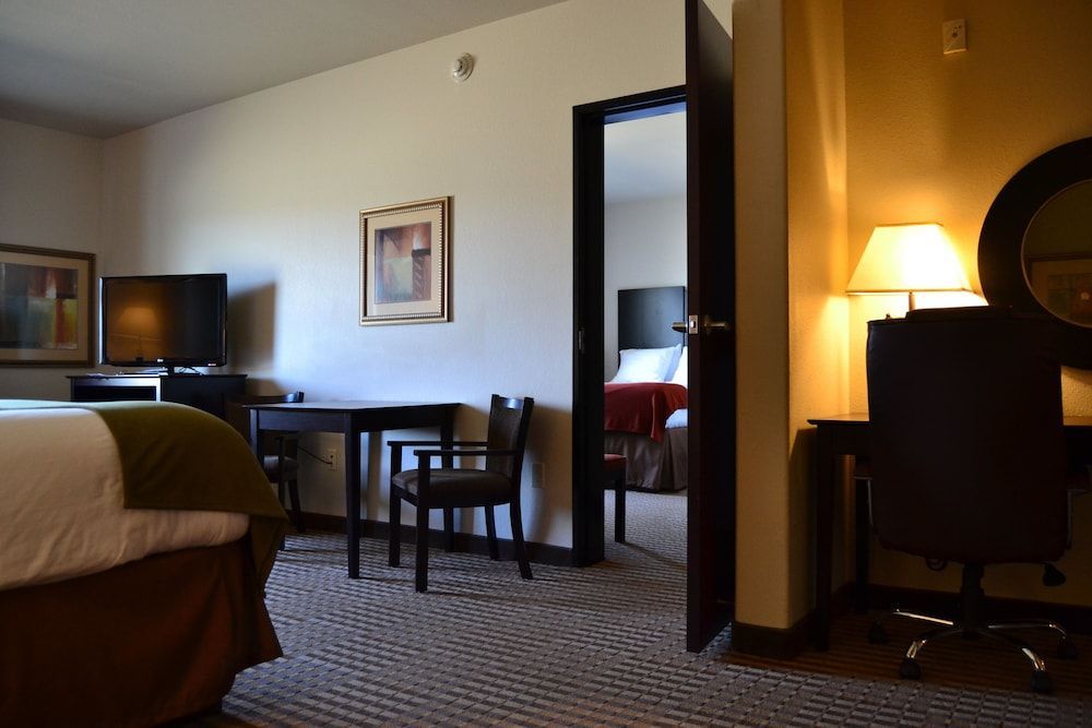 Holiday Inn Express & Suites HEBER SPRINGS by IHG 1