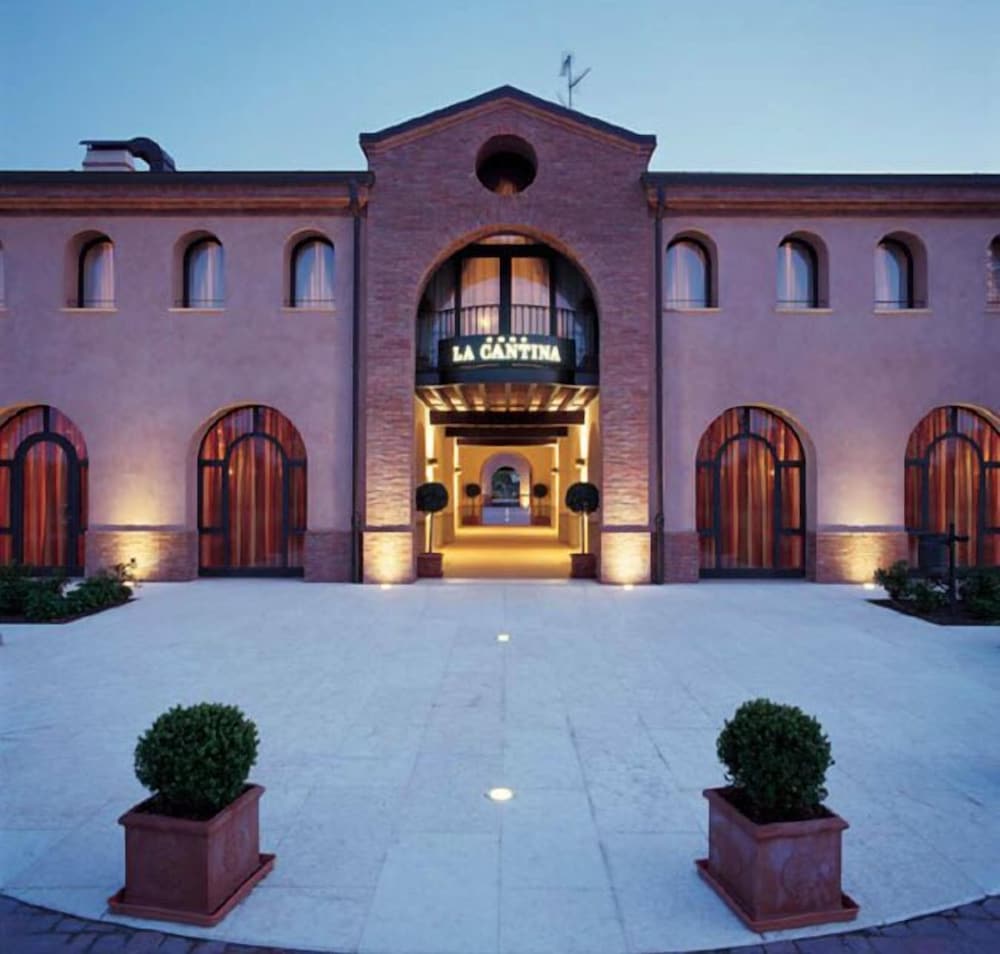 Hotel La Cantina 1