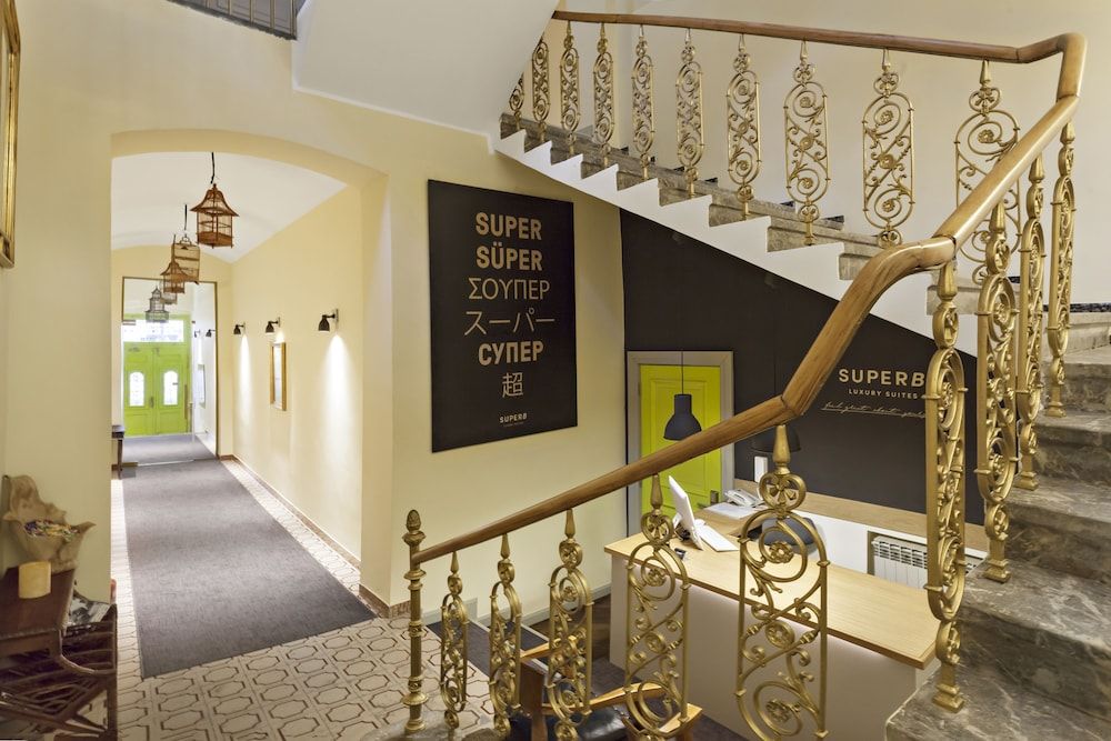 SuperB Luxury Suites 1