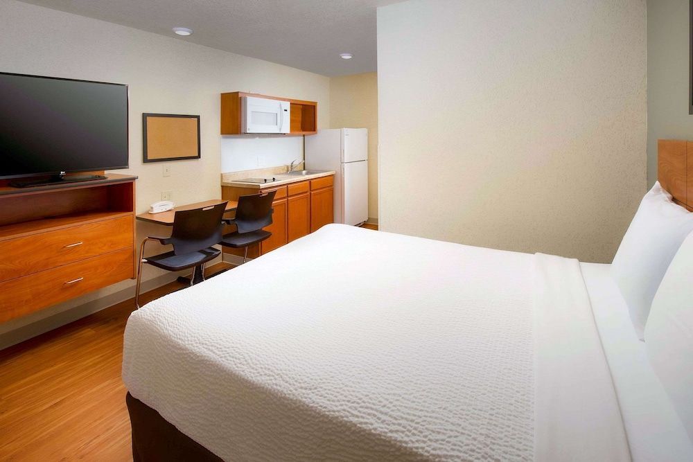 WoodSpring Suites Wilkes-Barre 1