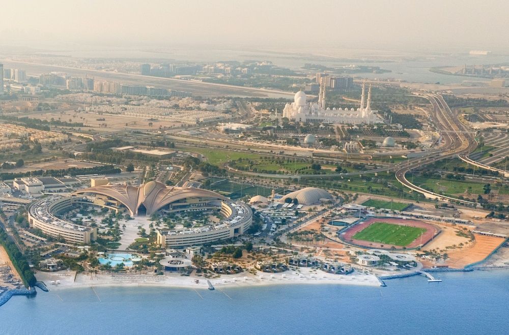 ERTH Abu Dhabi Hotel 1