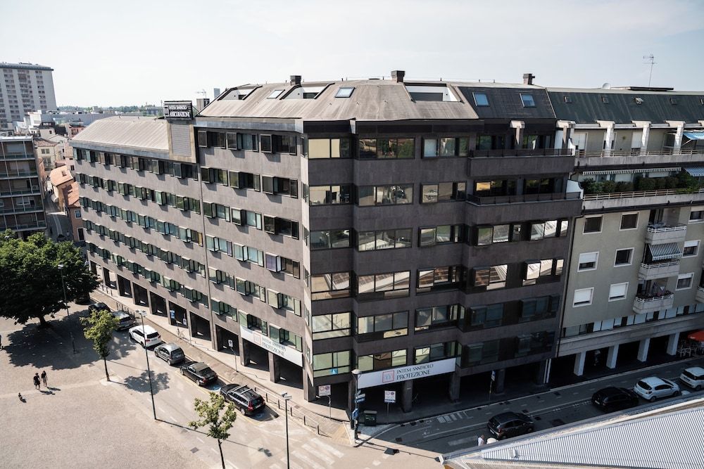 BASALTO Venice Mestre Apartments 1