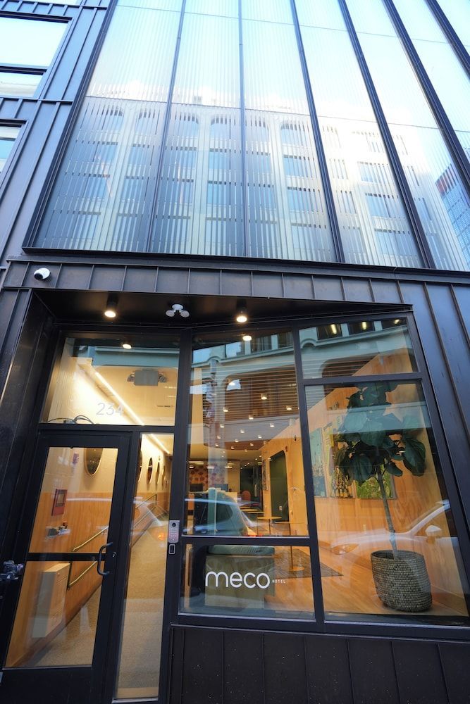Meco Hotel 1