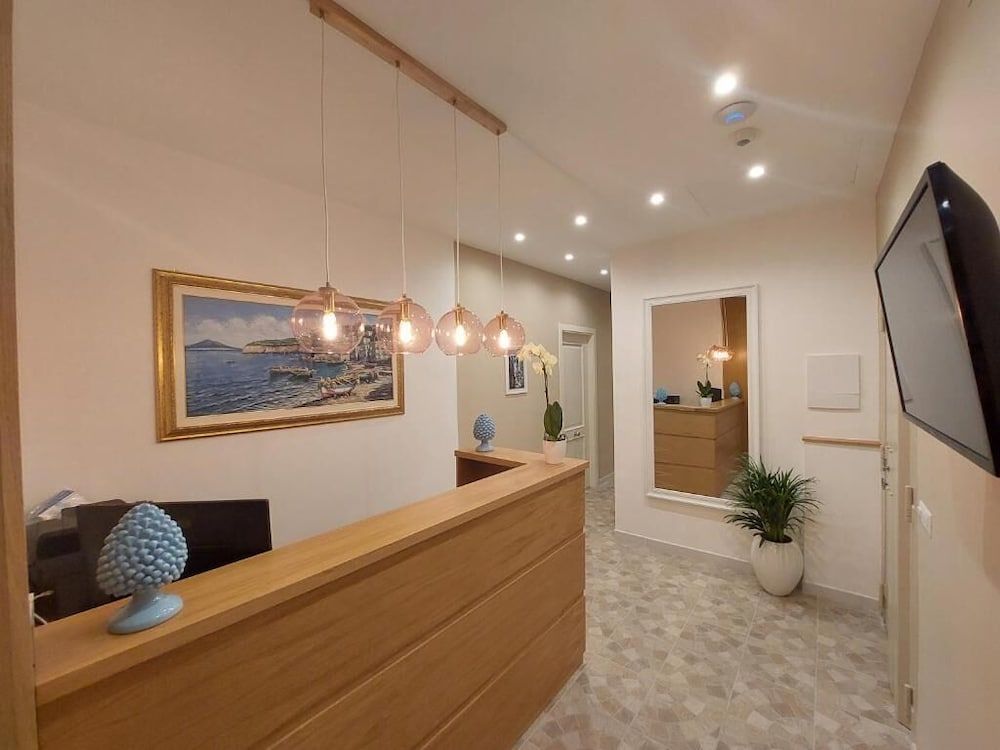 MISTRAL LUXURY SUITES 2