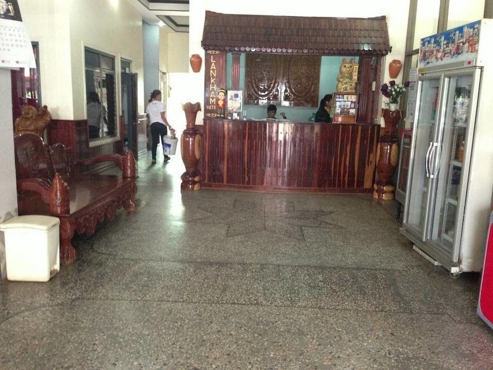 Lankham Hotel 1