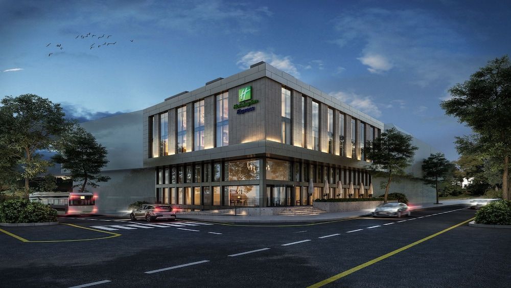 Holiday Inn Express Istanbul - Airport Arnavutkoy by IHG 1