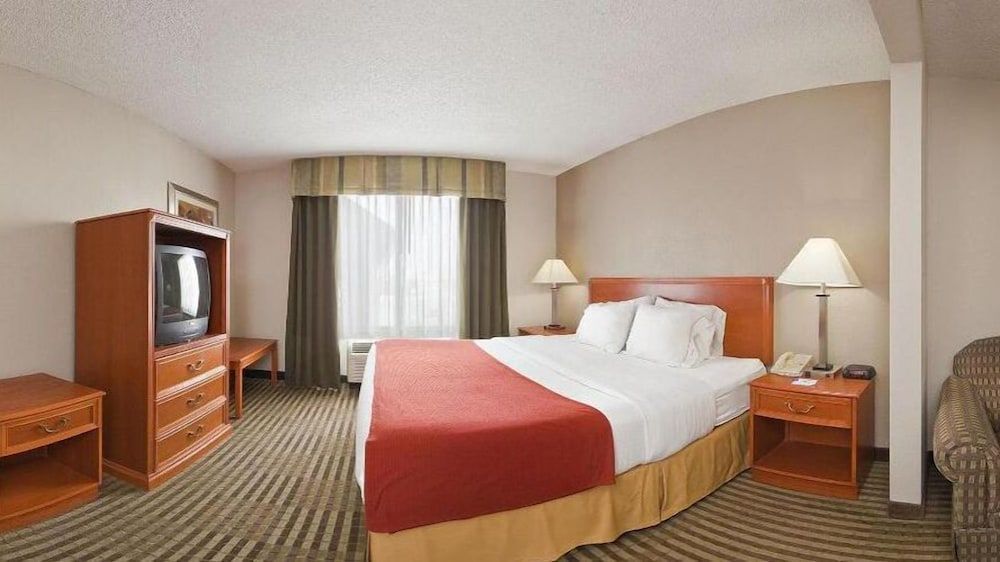 Holiday Inn Express Hotel & Suites Tell City by IHG 2