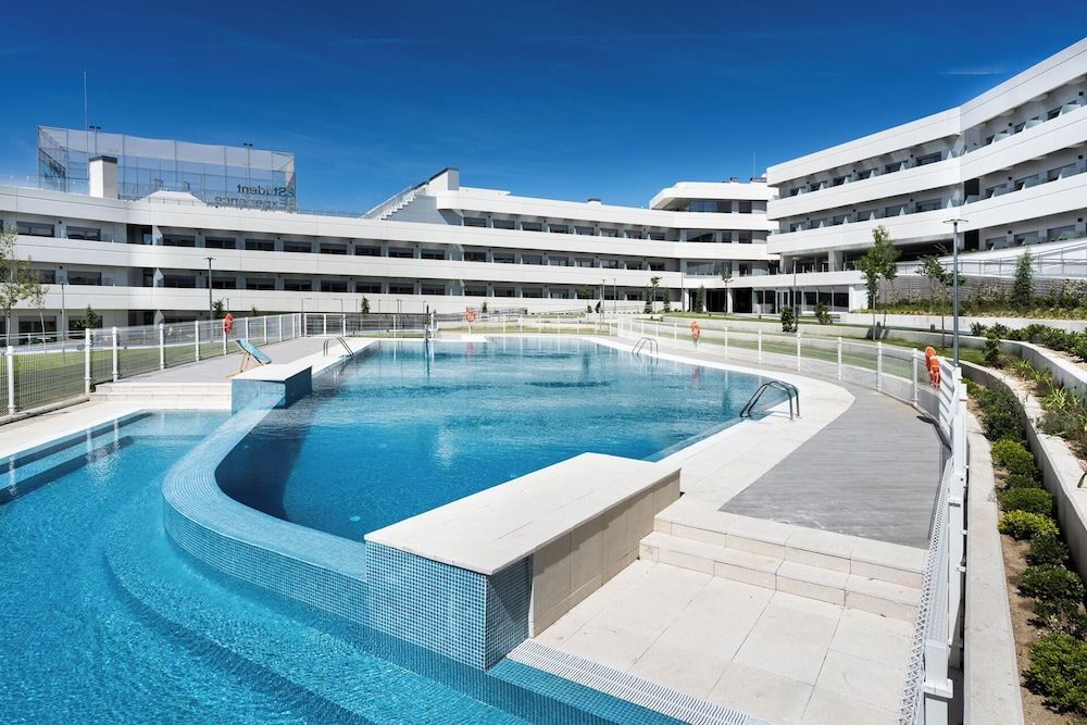 STUDENT EXPERIENCE MADRID POZUELO 1