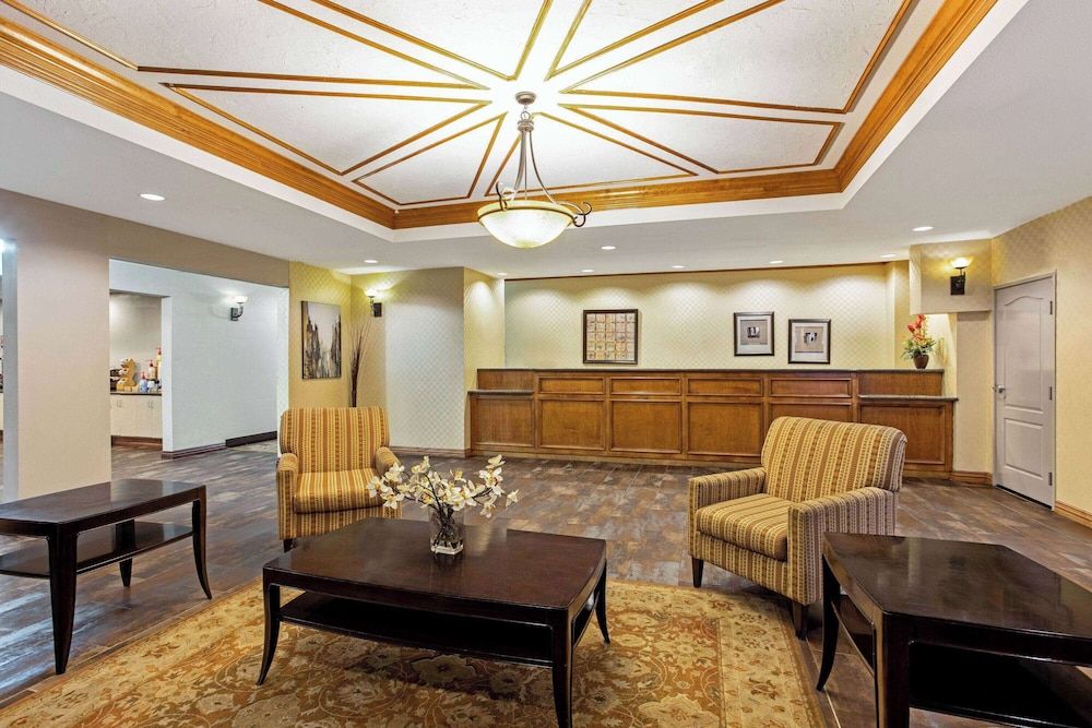 La Quinta by Wyndham Cleburne 2
