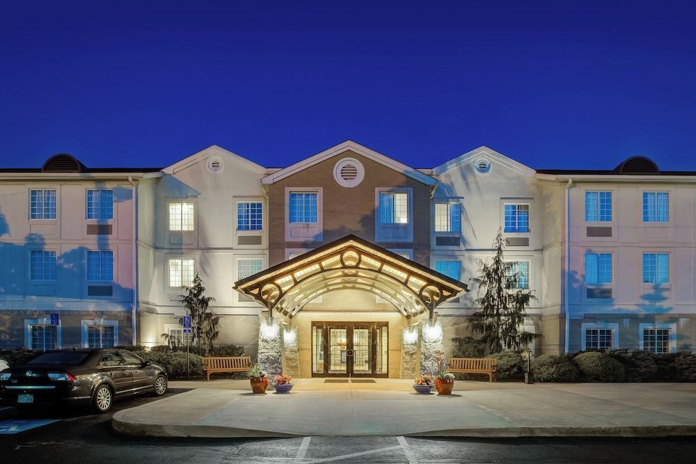 Staybridge Suites CLEVELAND MAYFIELD HTS BEACHWD by IHG 1