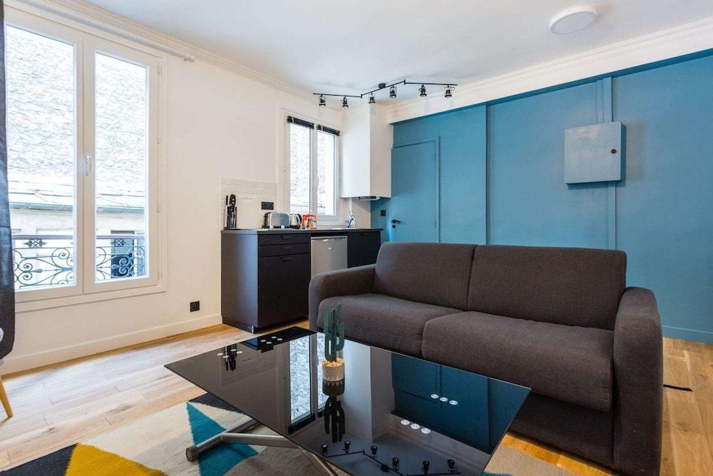 Cozy Studio in the Heart of Paris 1