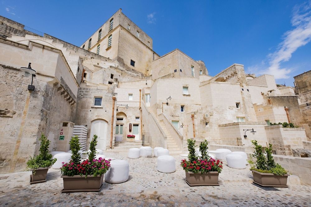 Aquatio Cave Luxury Hotel & SPA 1