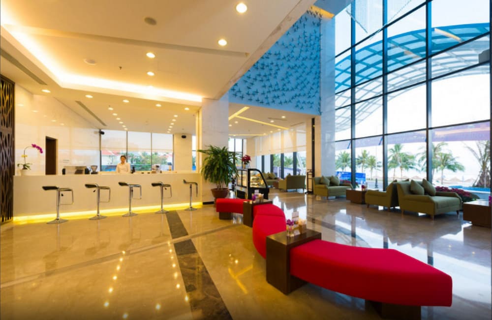 Grand Tourane Hotel Da Nang 2