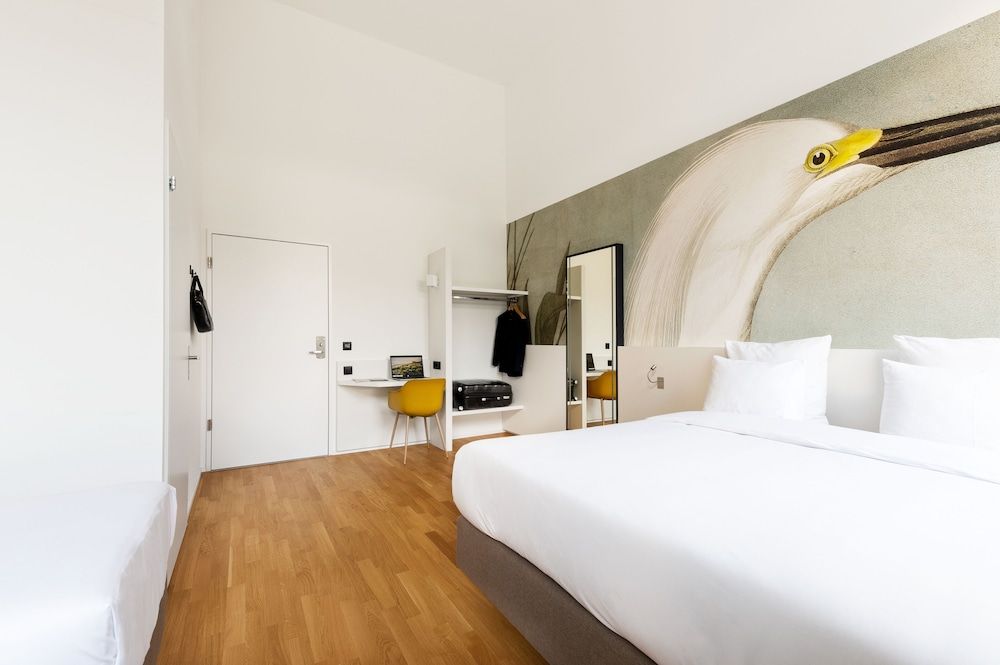 B&B HOTEL Basel 1