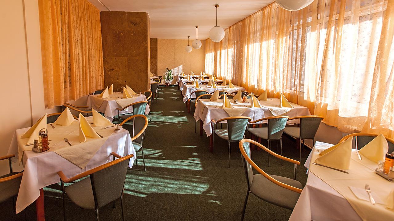 Hotel Mures 2