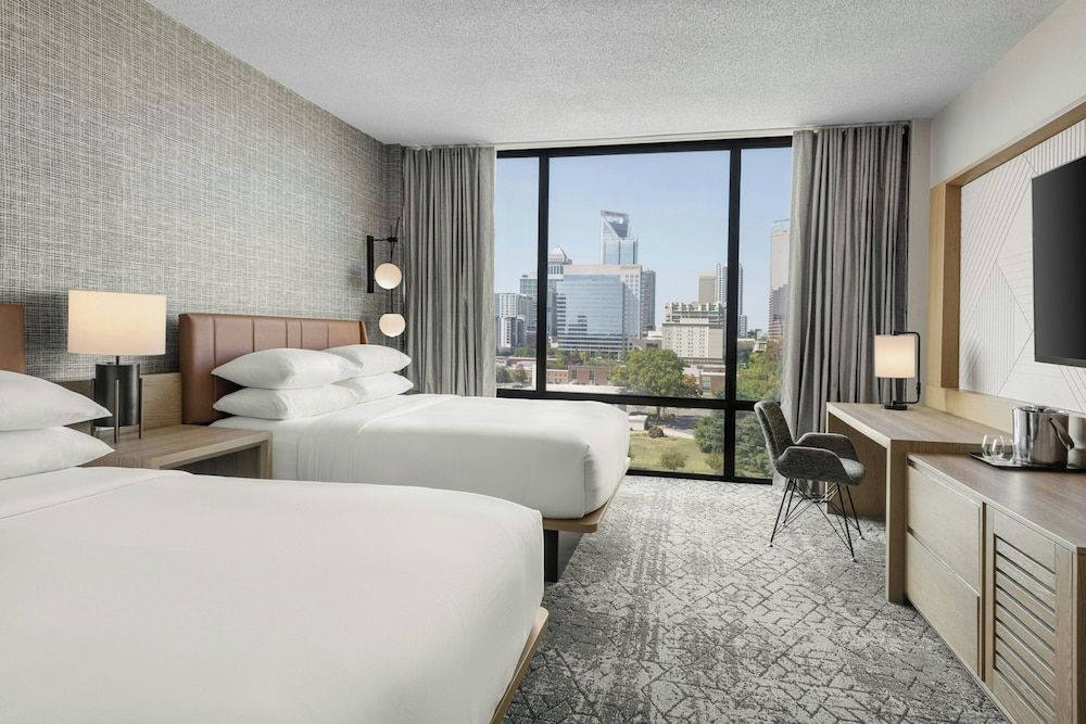 Sheraton Charlotte Hotel 1