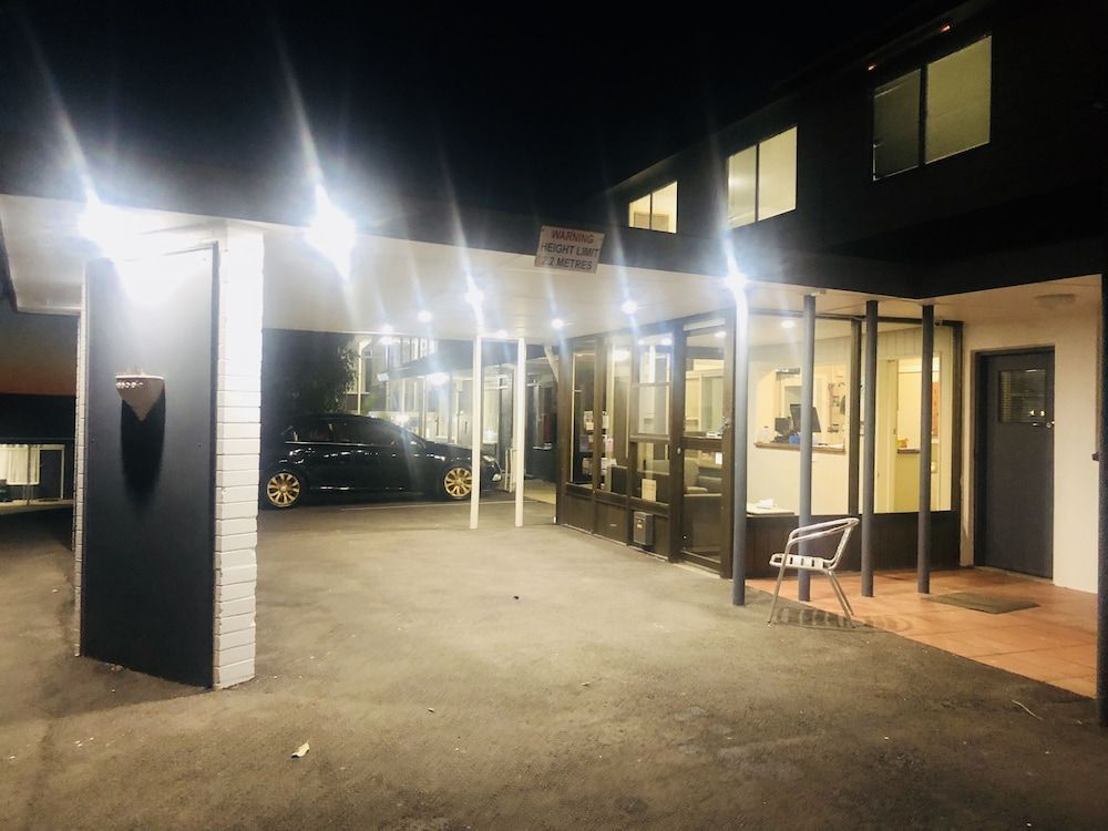 Surf Beach Motel Newcastle 2