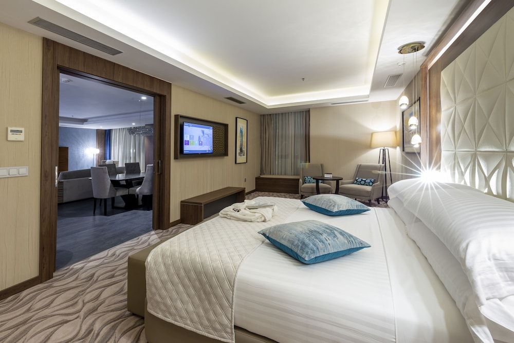AZ Hotels Grand Oran 1