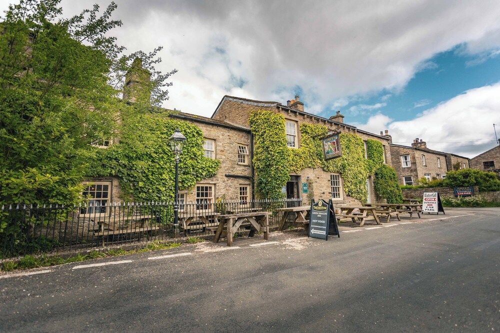 The Green Dragon at Hardraw 1