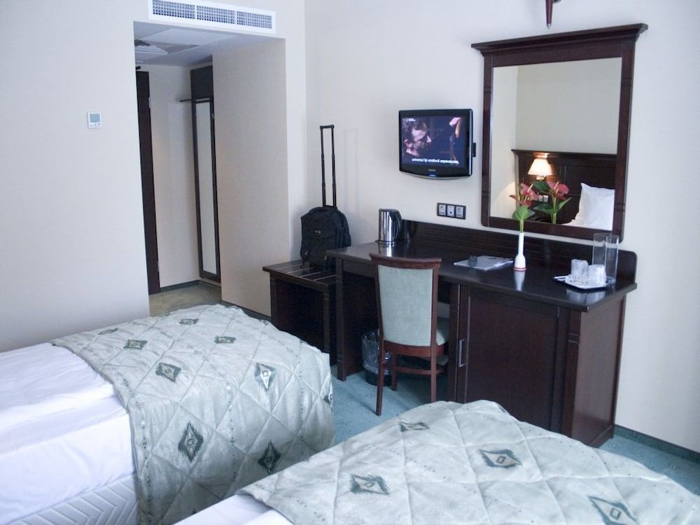 Hotel Rapsodia City Center 2