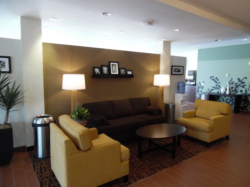 Sleep Inn & Suites Syracuse Airport 2