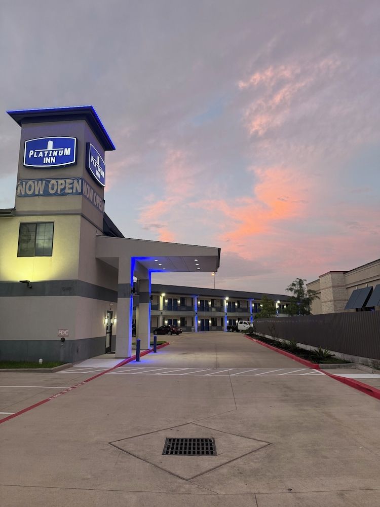 Platinum Inn and Suites 1
