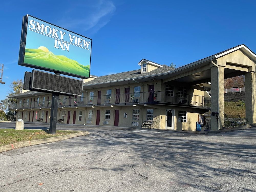 Smoky View Inn 1