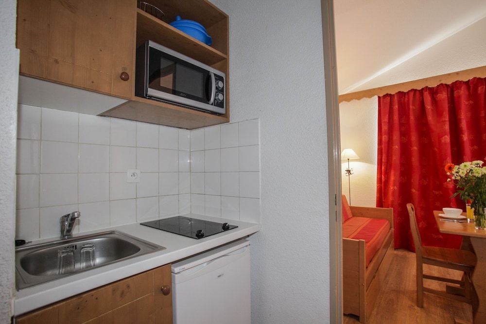 Apartment Rond Point des Pistes - Val Claret-2 by Interhome 2