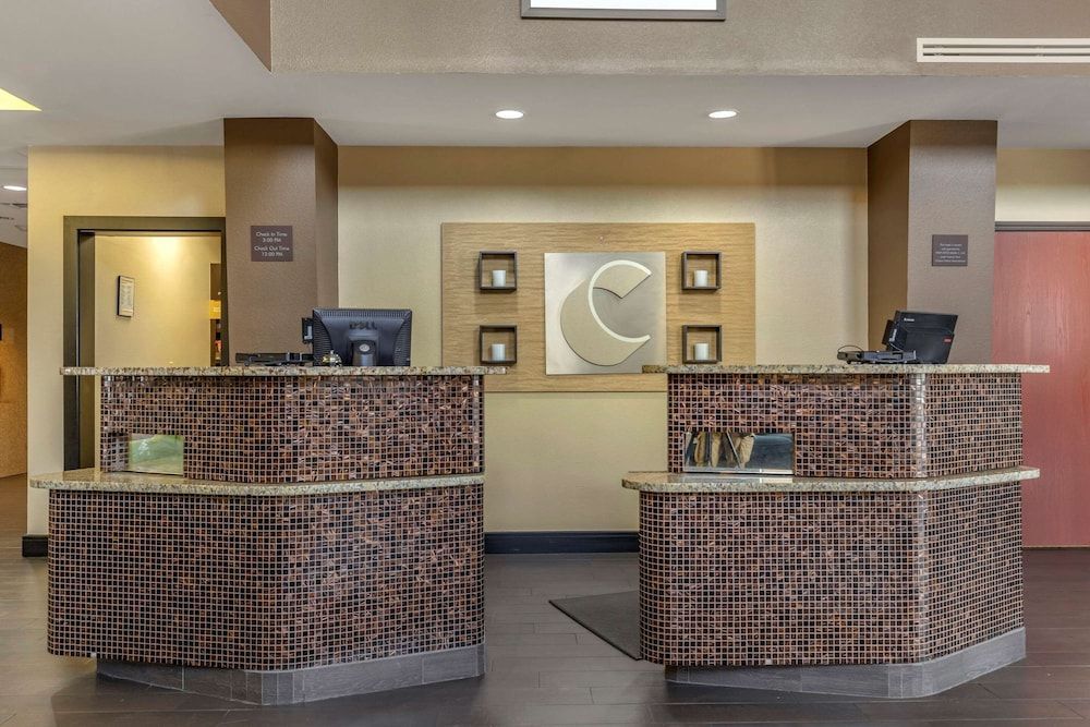 Comfort Suites Buda - Austin South 2