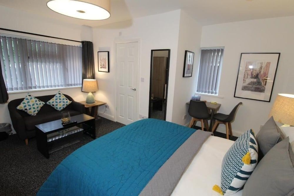 Anson Studios Walsall M6, J10 2