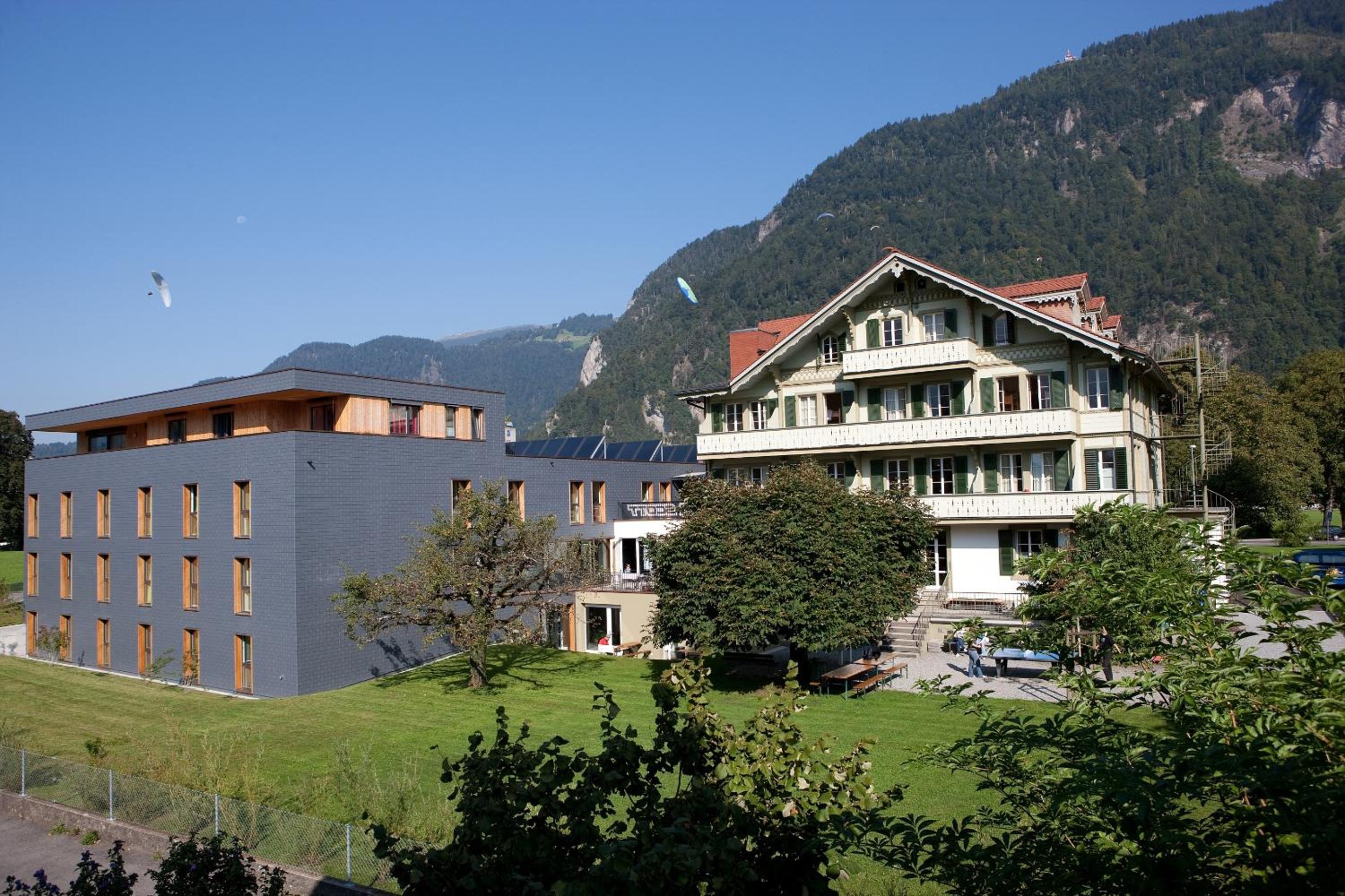 Chalet Hostel @ Backpackers Villa Interlaken 2