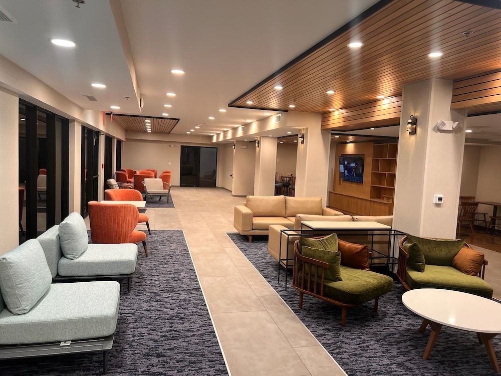 Fairfield by Marriott Inn & Suites Charleston Downtown 2